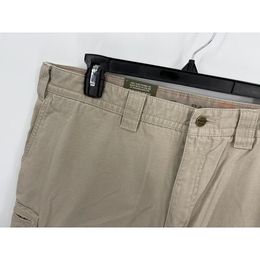 Eddie Bauer NEW Men's Khaki Ripstop Paratrooper Cargo Shorts, Size 38, NWT!!